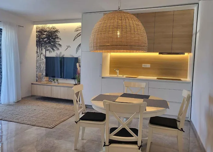 Apartment In Milcetici - Insel Krk 43321 *